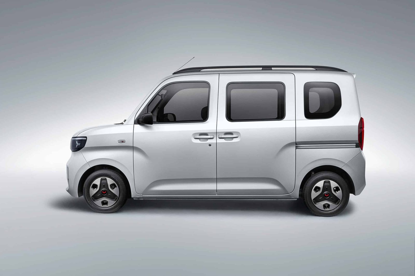 Wuling Zhiguang EV 2025 — экстерьер, вид сбоку, рынок internal_mvp