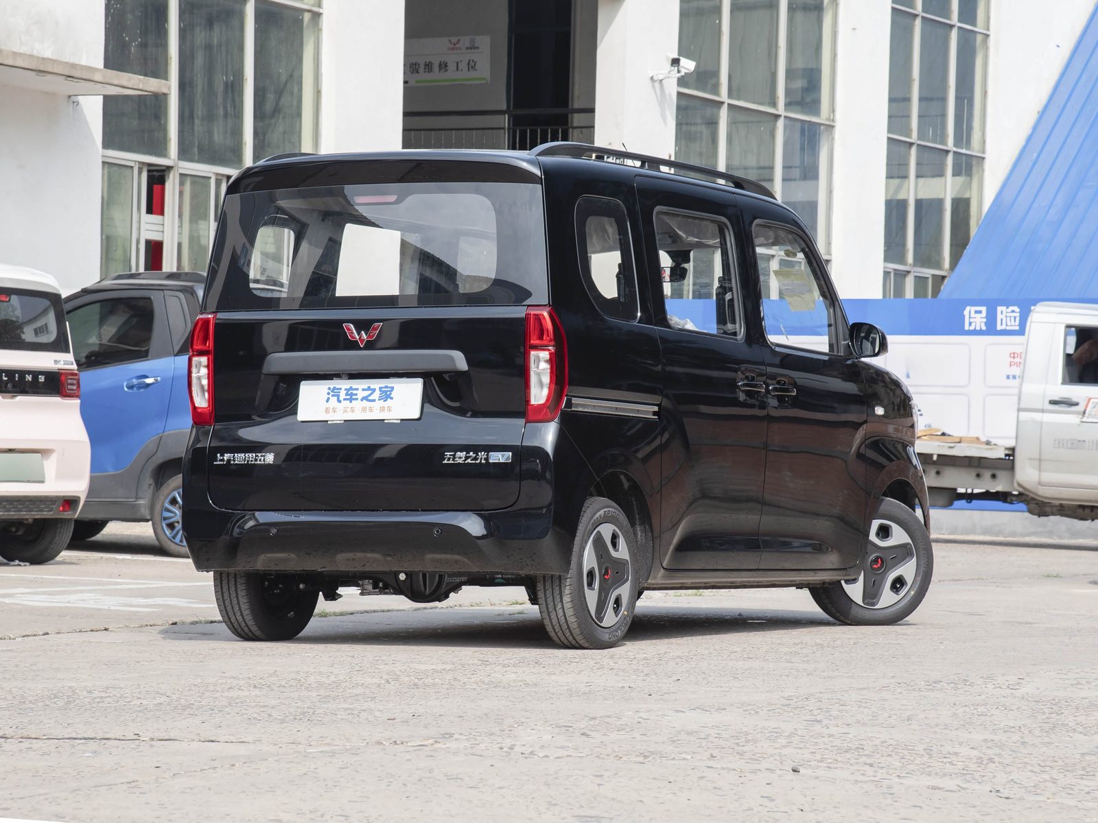 Wuling Zhiguang EV 2025 — экстерьер, вид сзади 3/4, рынок China