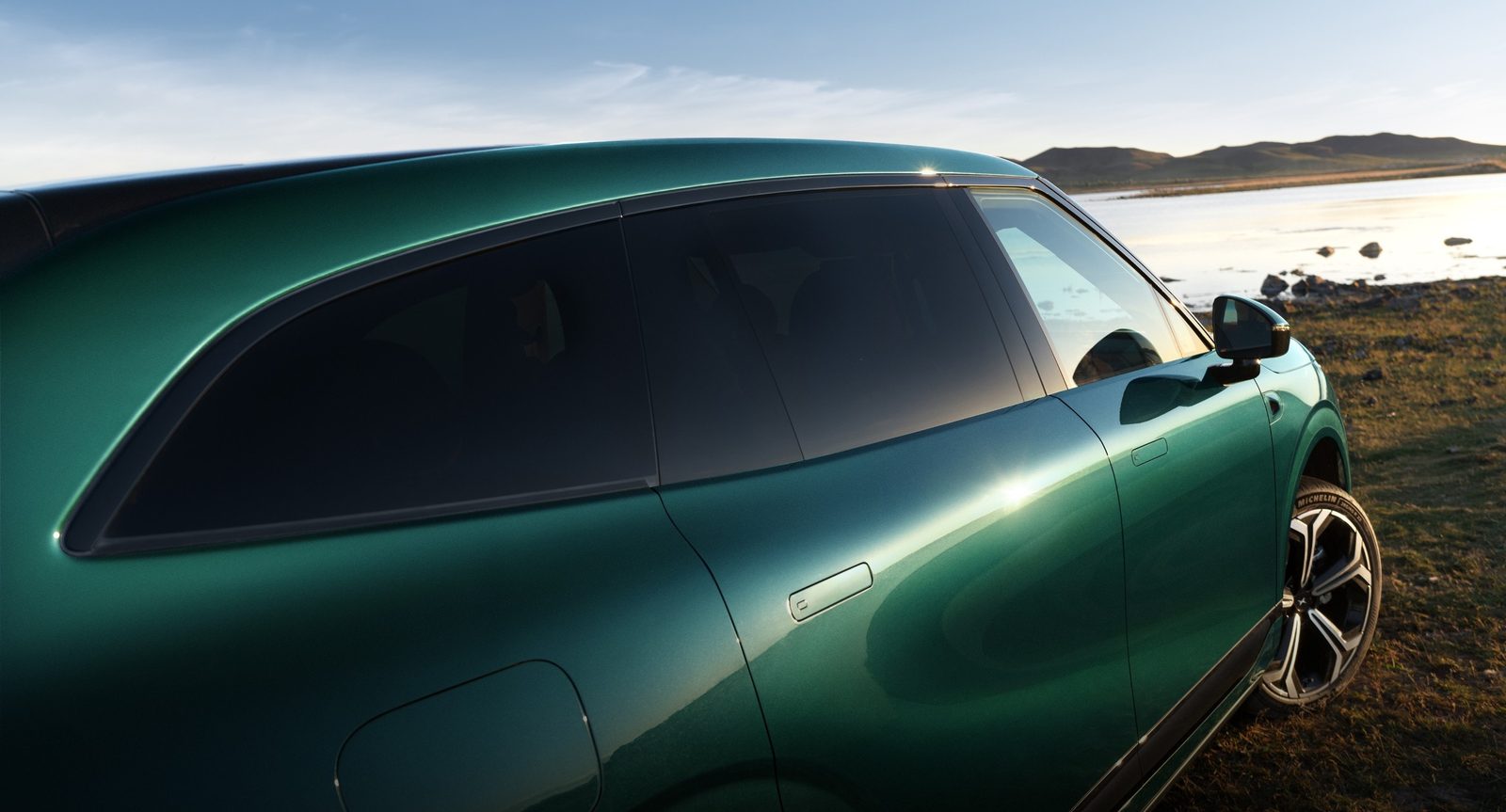 XPeng G9L EV / EREV 2026 — главное фото модели, интерьер, передняя панель, рынок China announcement