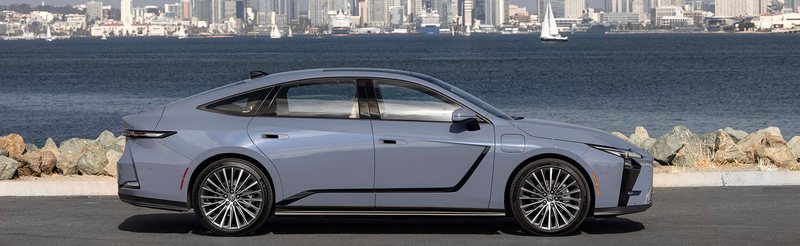 Lexus ES BEVs return in 2027 with an EPA range up to 307 mi