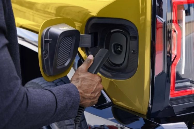 GM to switch to native NACS charging ports for the 2027 model year