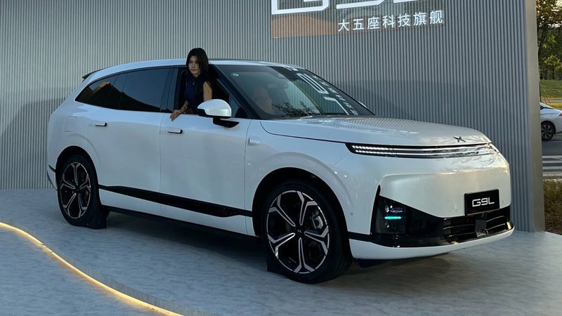 Xpeng G9L revealed price with rear-wheel steering & 755 km range