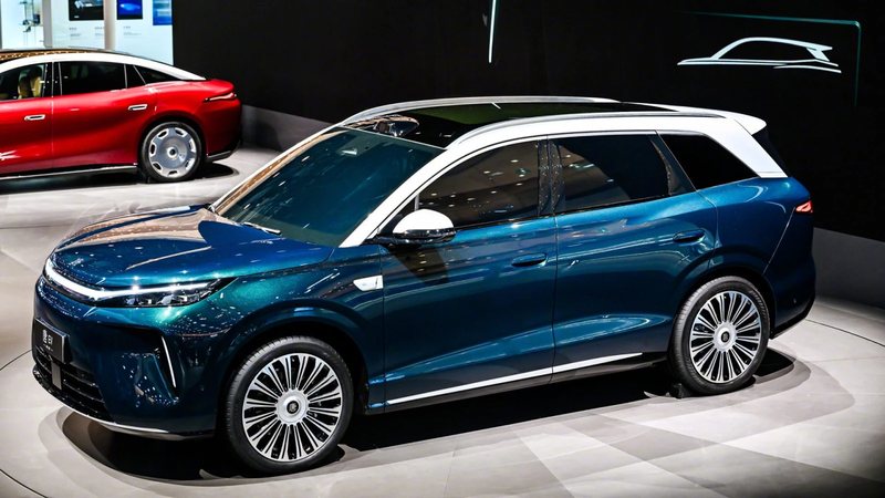 Новый BYD Tang представили в Китае. Старт продаж третьего поко...