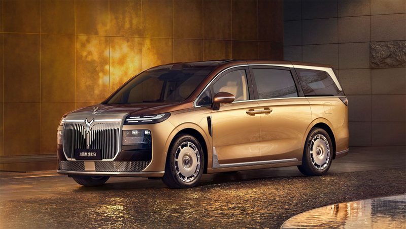 Voyah Dream 9 MPV begins pre-sales in China, starting at about $63,420