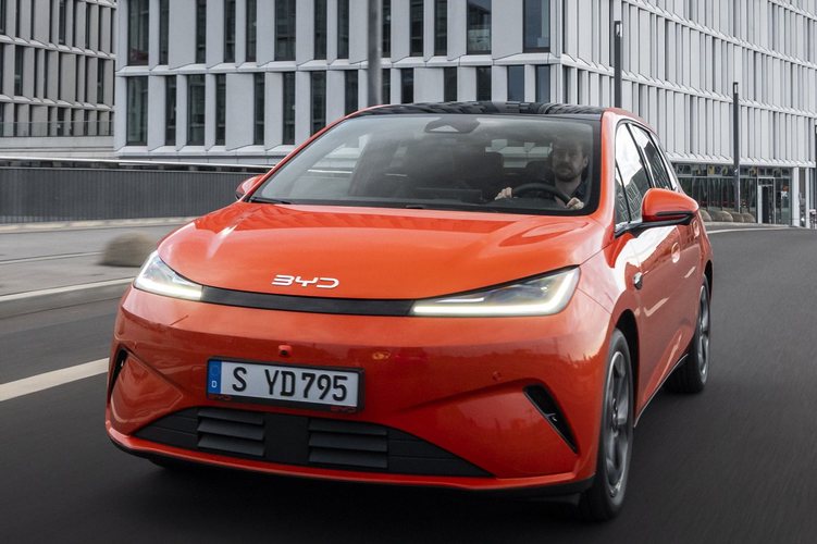 Hybrid vehicles: EU urges China to self-limit imports