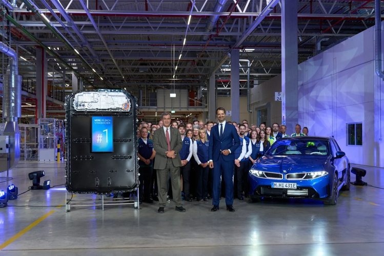 BMW begins Gen6 battery production in Irlbach-Straßkirchen