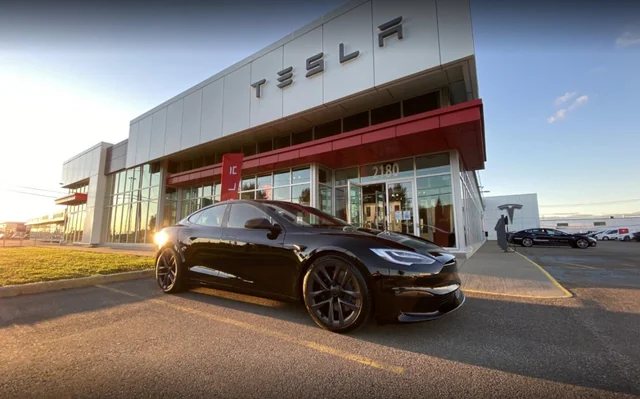 PQ wins Quebec election, putting EV rebates and ZEV policy on a new path