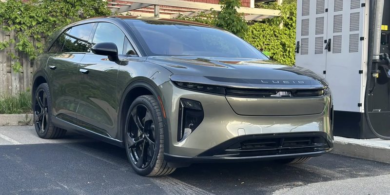 Lucid Gravity GT 2026 Review: drives like a dream with best efficiency and massive range
