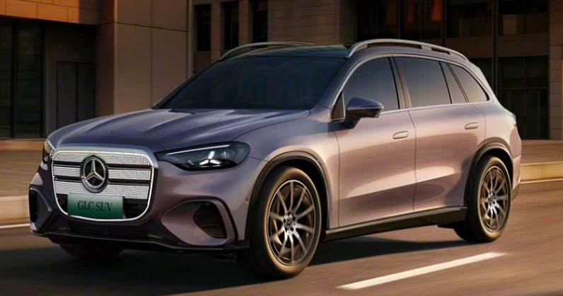 新闻 2小时前 中配售价 33.98 万 奔驰纯电 GLC 公布价格信息 日前，奔驰公布了纯电 GLC 的价格信息，共推出三款车型，其中中配车型公布正式售价，是 33.98 万。入门版和顶配则是预售价，分别为 29.99 万和 38. 陈大个同学 3
