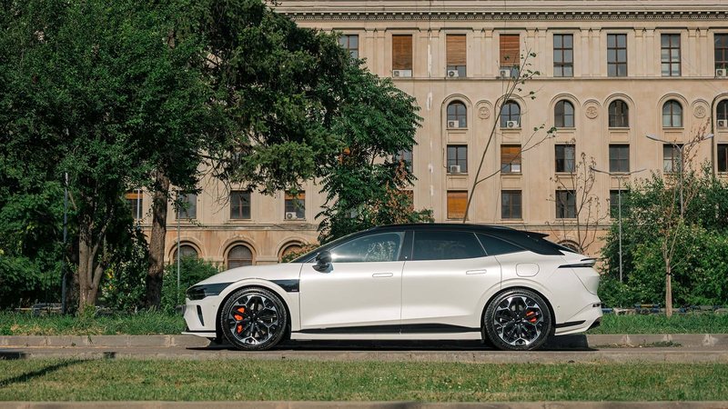 Even Russia Is Beating The U.S. In EV and PHEV Market Share
