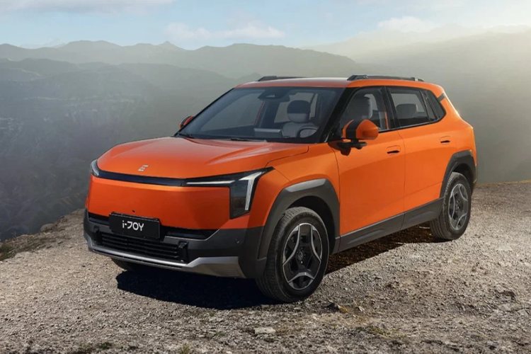 Fuel shortages? Russia sees doubling of electric car sales