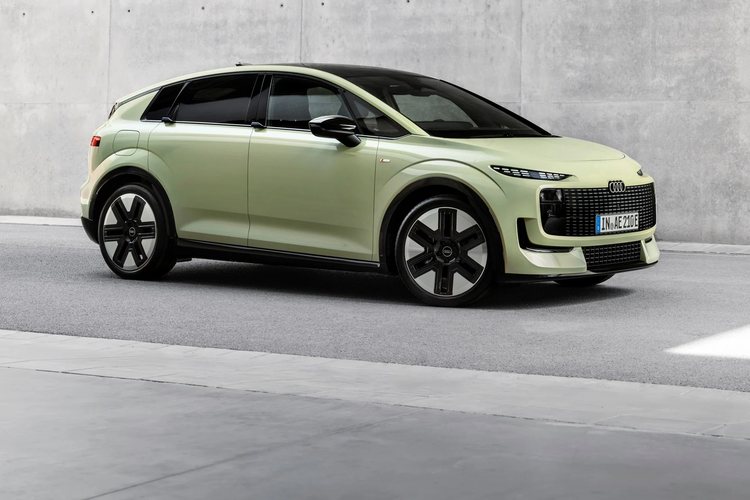 Audi returns to efficiency with the Audi A2 e-tron premiere