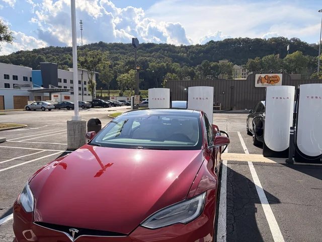 Finally!!! Tesla Superchargers in Dalton, Ga