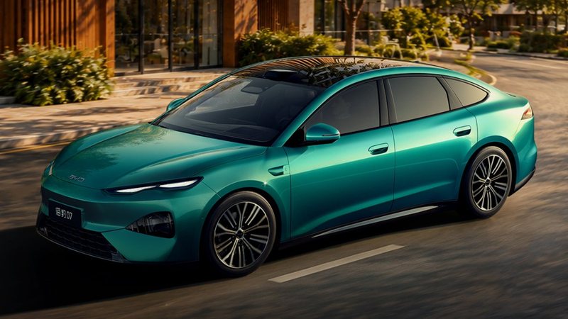 BYD opens reservations for second-gen Seal 07 with Blade Battery and flash charging