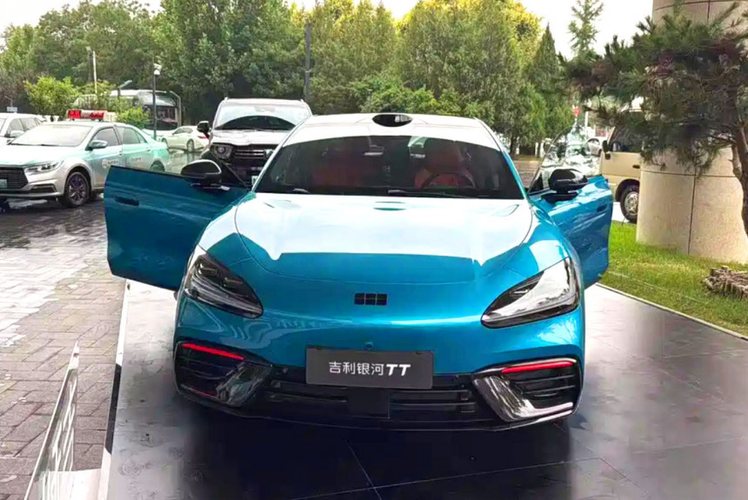 Электроседан Geely Galaxy TT: теперь и «заряженная» модификация Ultra