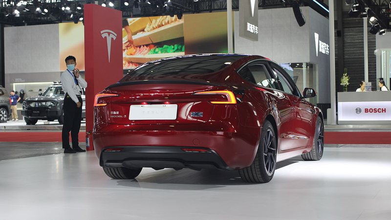 Tesla launches quarter-end inventory offers in China as local deliveries decline