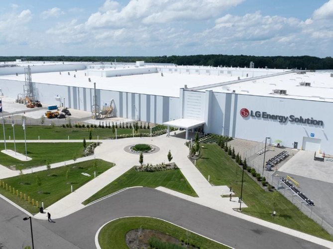 LG Energy Solution begins LFP and NMC BESS and EV cell production at Michigan factory