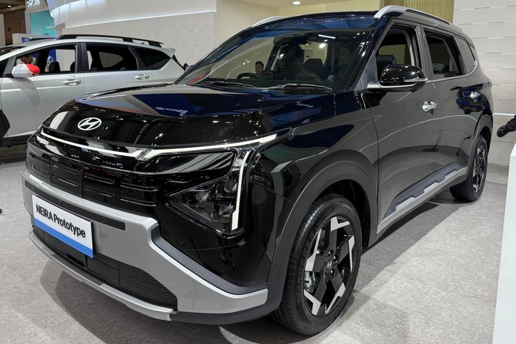 Hyundai unveils ‘Neira’ electric MPV for Indonesia