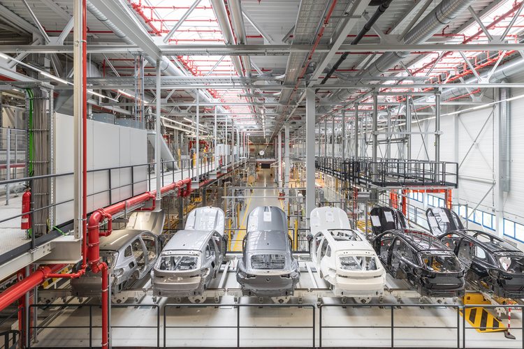 BMW prepares Regensburg plant for the Neue Klasse