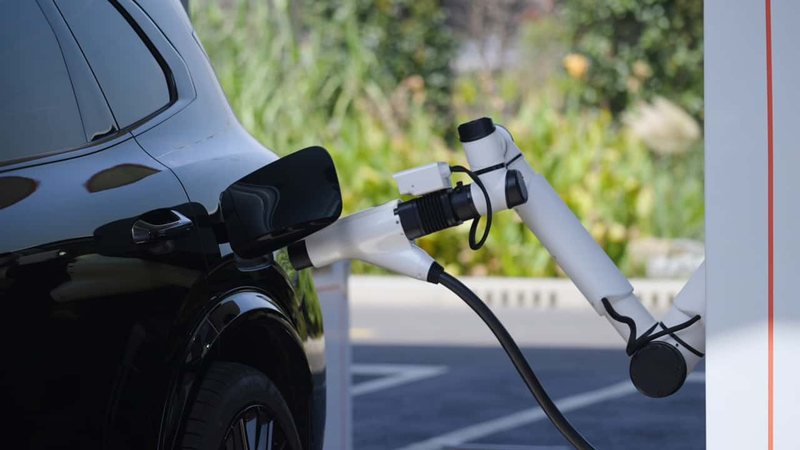Geely's New EV Charger Is Absurdly Powerful: 2.2 Megawatts