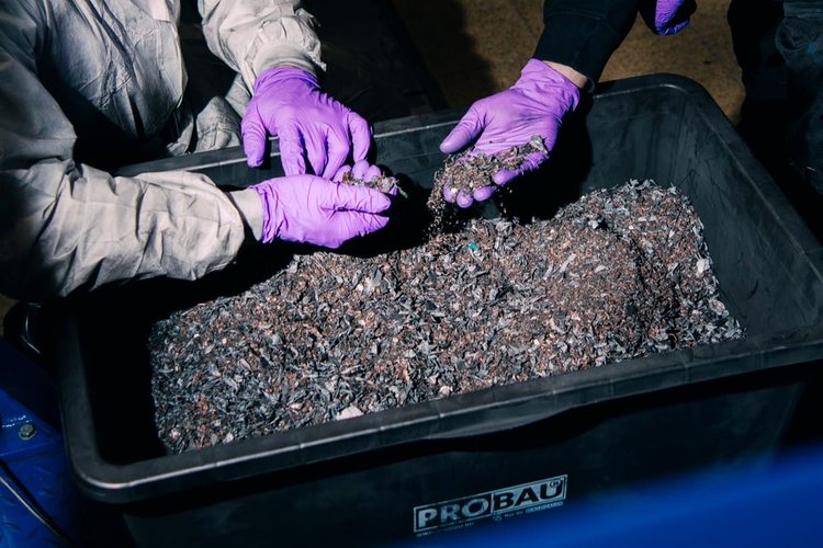 Porsche produces cathode active materials from recycled raw materials