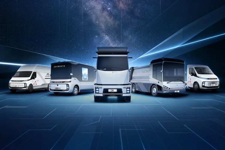 Skyworth unveils world premiere truck at IAA Transportation