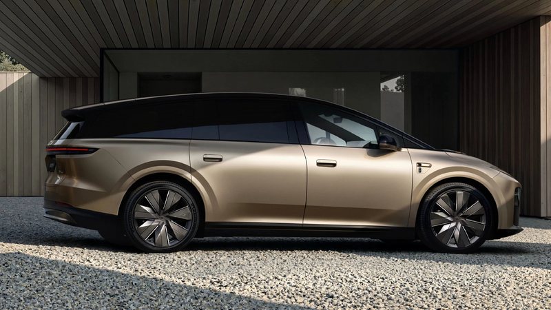 Флагманский кроссовер Li Auto i9 анонсировали в Китае. Старт продаж в сентябре