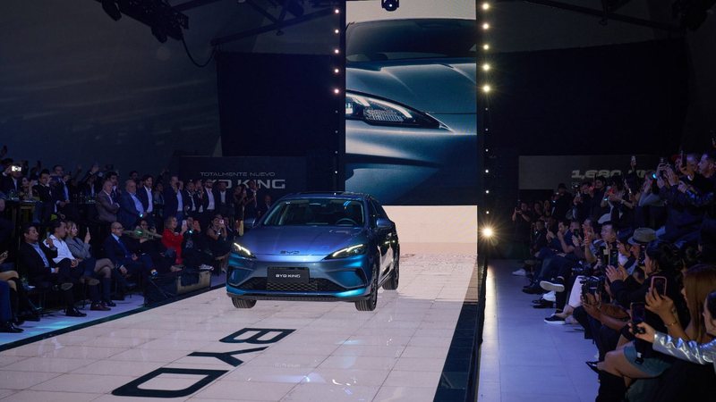 BYD launches Seal 05 DM-i plug-in hybrid sedan in Mexico under BYD King name