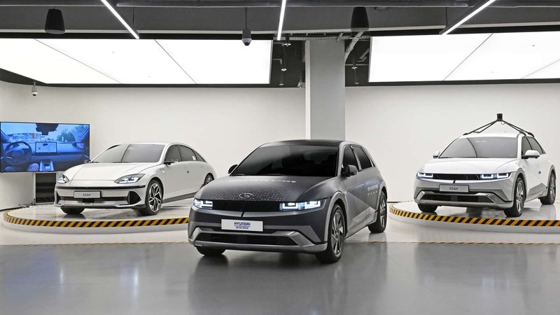 Hyundai's Tesla FSD Rival Is Delayed To 2029. But It May Be Worth The Wait