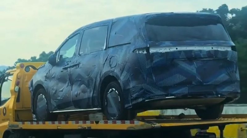 BYD’s upcoming Ocean Series MPV spotted in China with the Seal 08’s face