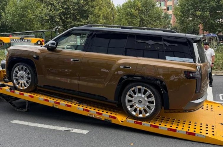 BYD FCB Ti 9 arrives at showrooms across China as customer registration opens