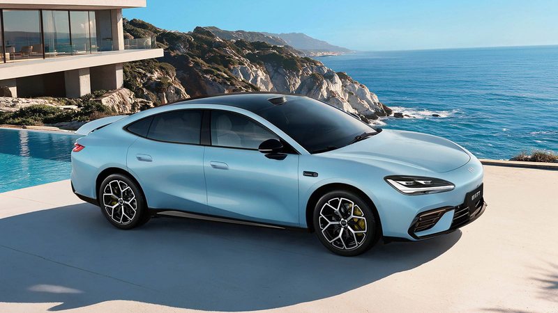 Geely Galaxy TT pre-sales starts at about $21,500 with up to 640 km of range