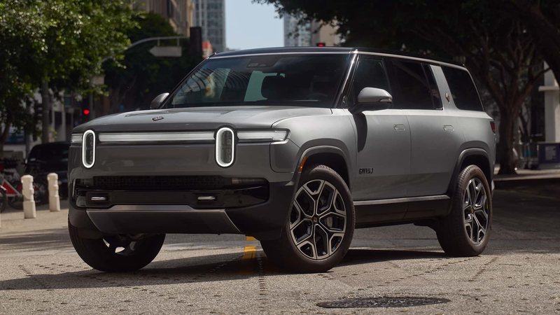 Rivian Just Added The ‘Number One Most Requested Feature’ To The R1S