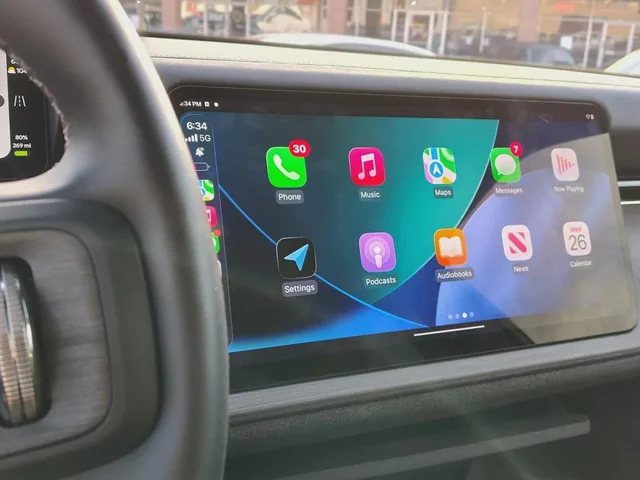 EV Play Launches For R2 — CarPlay, Android Auto, Google Play Store, HDMI & More 📲