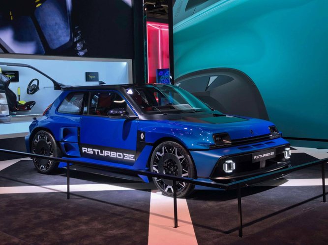 新闻 1小时前 2026 巴黎车展 | 计划 2027 年开启交付 雷诺 5 Turbo 3E 亮相 在 2026 巴黎车展的雷诺展台上，我们发现了雷诺 5 Turbo 3E 的身影。新车是雷诺致敬上世纪 80 年代传奇拉力神车 雷诺 5 Turbo/Turbo 阿迪同学 6