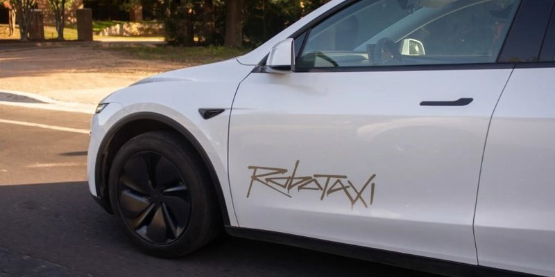 The illusion of driverless Teslas revealed by latest NHTSA report