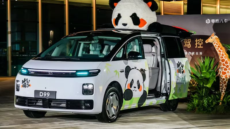 Leapmotor enters MPV market with D99 launch