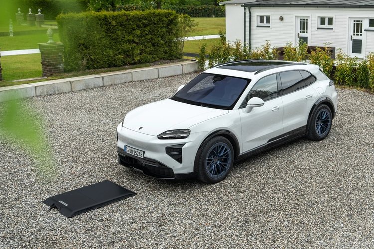 Porsche Cayenne Electric now available with wireless charging