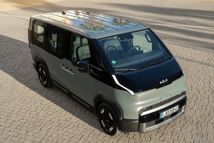 Kia PV5 Passenger seven-seater now qualifies for £1,500 UK Electric Car Grant