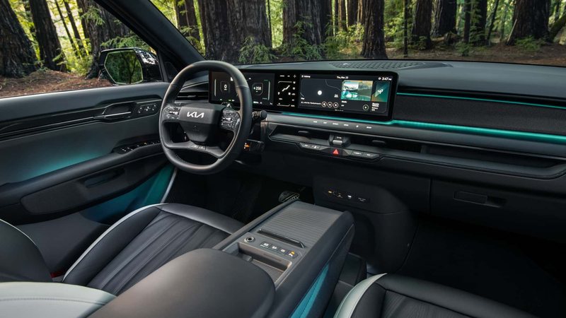 Congress Advances Bill That Would Force Your EV To Have AM Radio