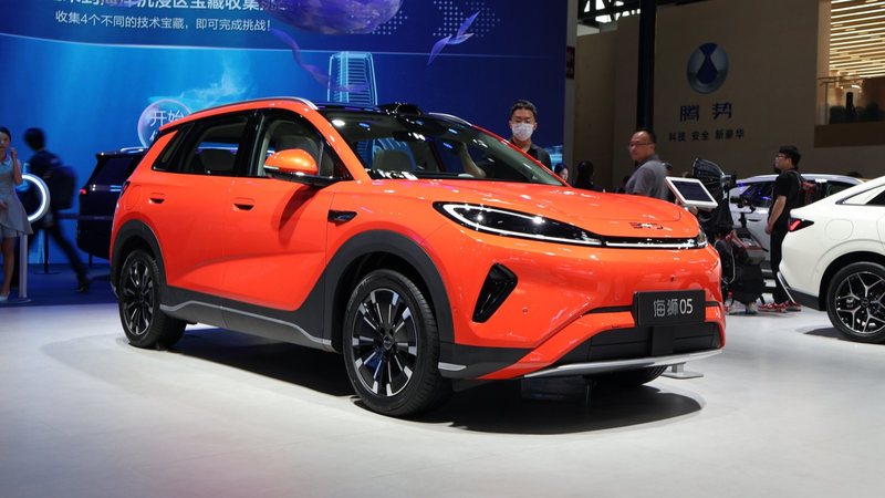BYD needs 3 assembly plants and 1 battery factory for long-term European expansion, adviser says