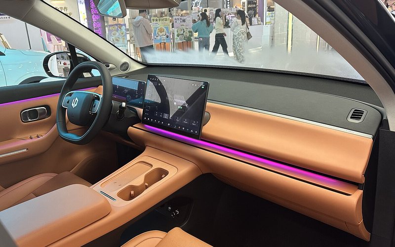 Leapmotor launches first electric van in China