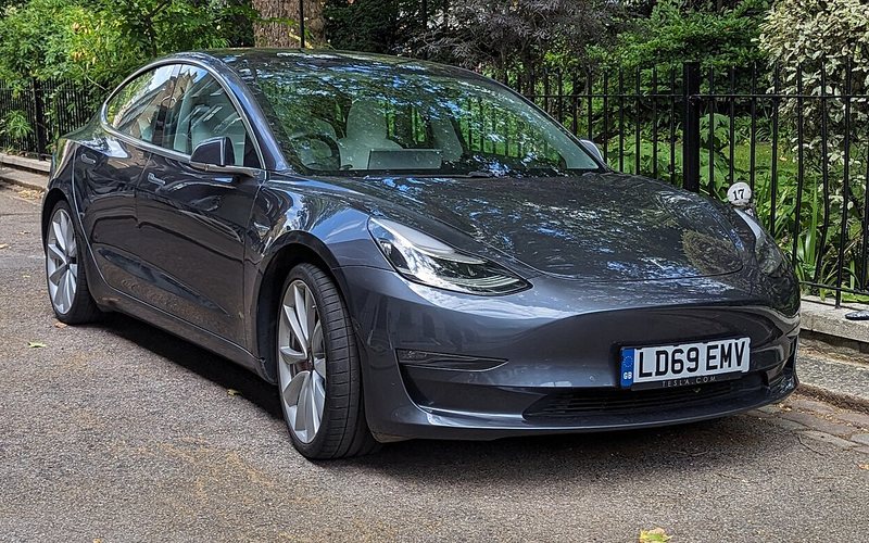 Tesla: иллюстрация к новости