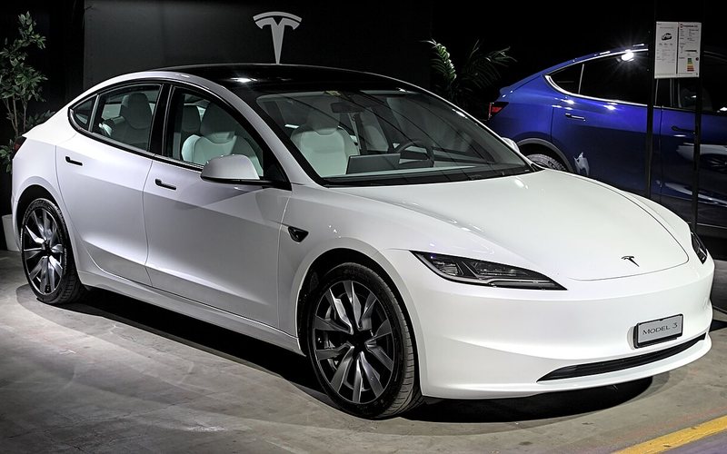 Tesla: иллюстрация к новости
